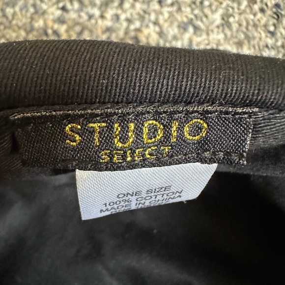 NWT: Leopard bucket hat - Picture 5 of 5